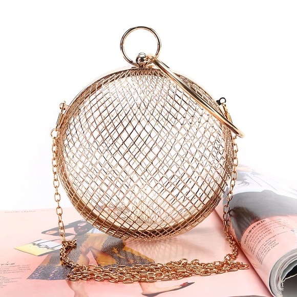 Gold Circle Clutch Purse - Picture 2 of 3